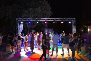 Camping aan de kust in Zuid-Frankrijk met dansavonden, shows en optredens voor de hele familie