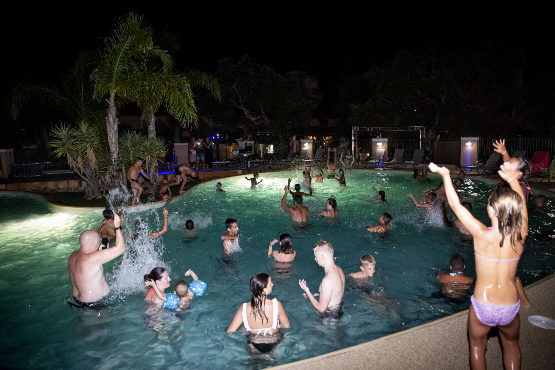 Camping Waterpark avond Animatie gezelligheid familie