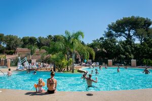 Camping La-Londe-les-Maures verwarmd zwembad geschikt voor gehandicapten