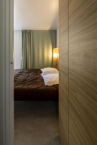 Luxe stacaravan master bedroom in Zuid Frankrijk