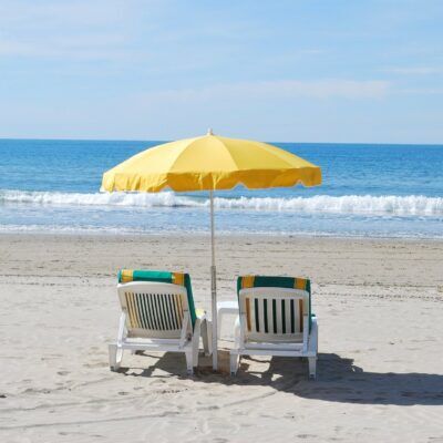 Het strand van La Pointe de Gouron in Bormes-les-Mimosas, fijn zand en de zon van de Var