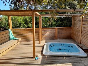 Camping Var - Huren villa jacuzzi met vrienden