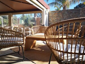 Restaurant lounge op 4-sterrencamping in de Provence