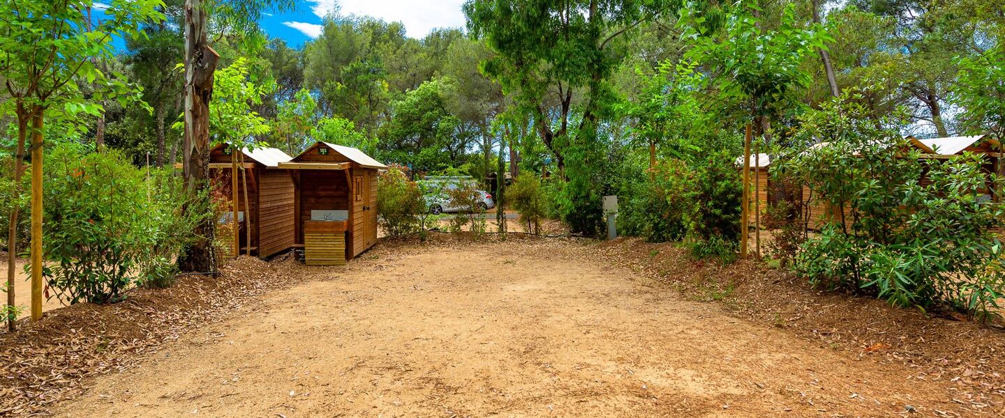 Staanplaatsen te huur op camping in de Provence