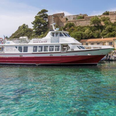 Ga mee naar de Îles d’Or of Saint-Tropez met de veerdiensten van Les Bateliers de la Côte d’Azur