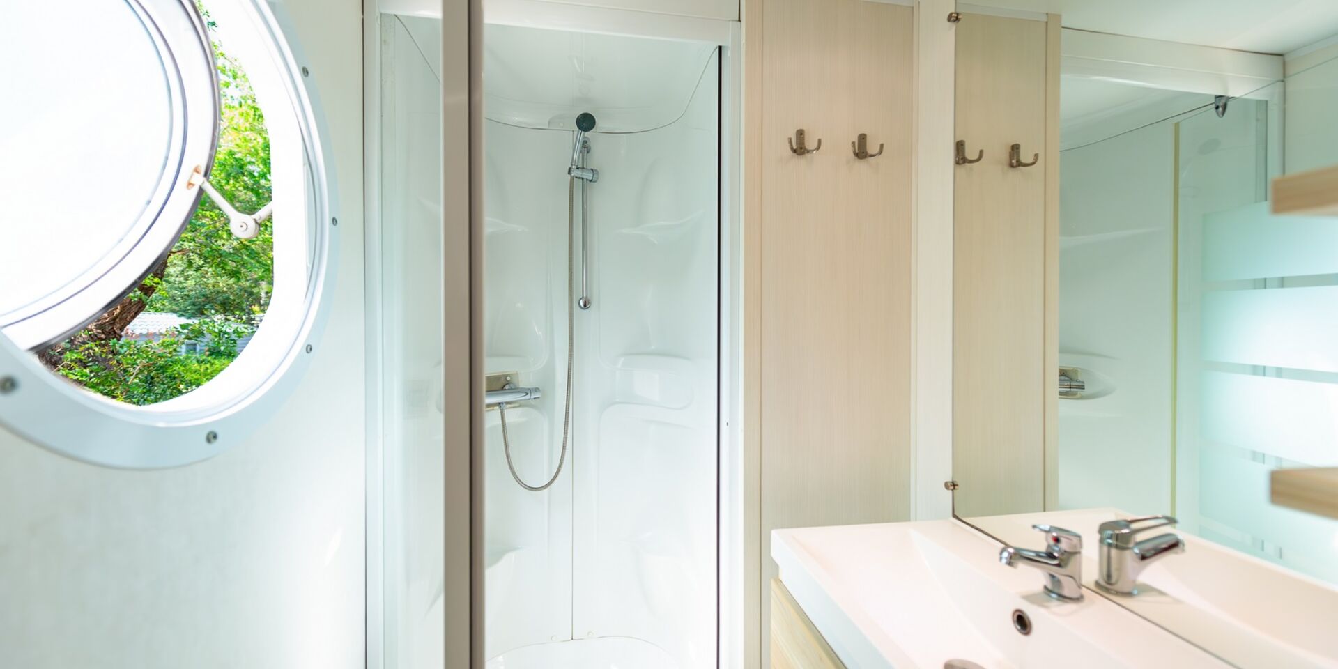 Stacaravan te huur met 3 slaapkamers in de Provence