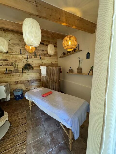De wellnessruimte van de camping
