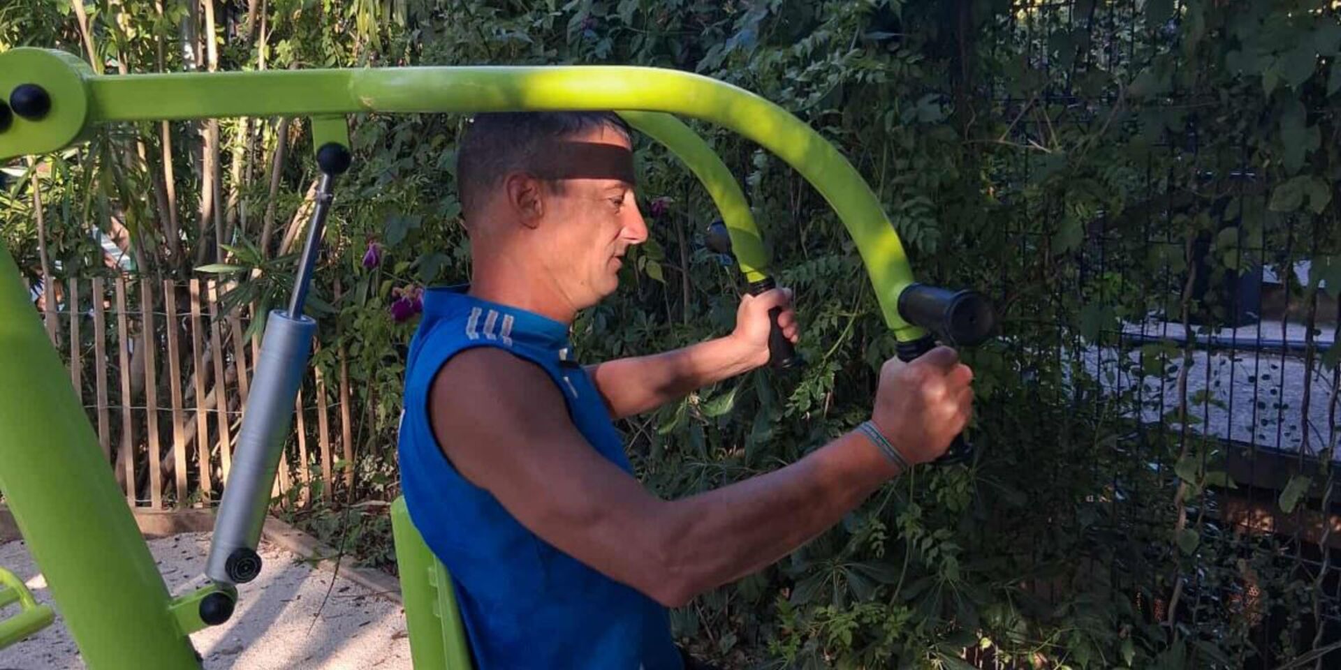 Fitnessapparatuur op de camping aan de Franse Rivièra